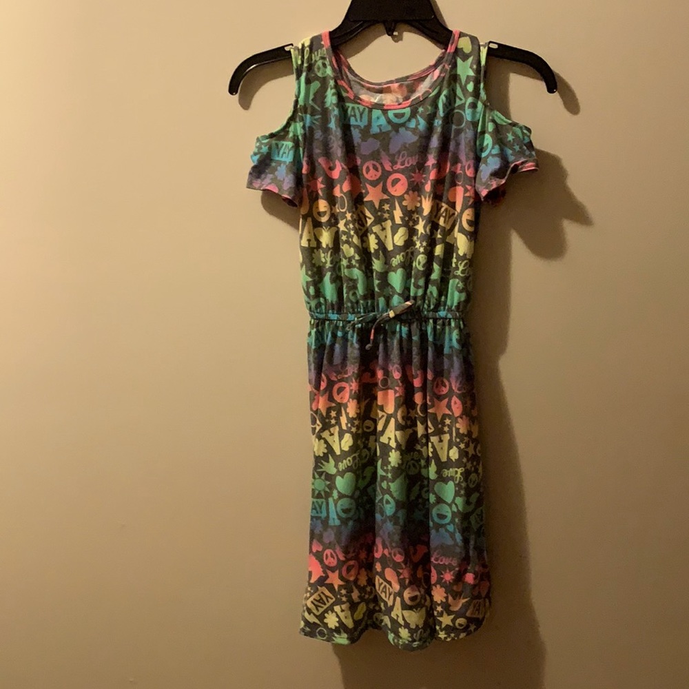 SO girl’s cold shoulder dress